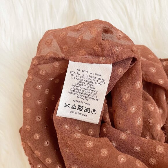 Anthropologie Rust Grassland Swiss Dot Pintuck Silk Short Sleeve Blouse Top - Picture 7 of 8